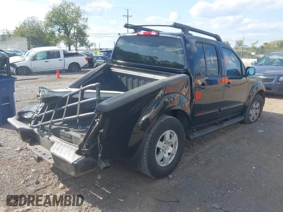 ✅ 2005 Nissan Frontier SE • VIN: 1N6AD07UX5C418604 • Lot: 43196214. Wystawiony na IAAI z przebiegiem 252 593 mil. Bezpłatny archiwum sprzedaży aukcyjnych z USA i szczegółowy raport historii pojazdu na DreamBid. Zdjęcie 4.