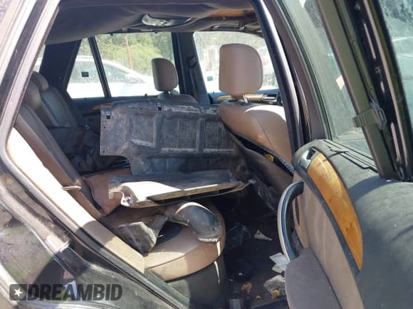 ✅ 2003 BMW X5 3.0i • VIN: 5UXFA53523LV75875 • Lot: 43317366. Listed on IAAI with Not provided. Free auction sales archive from the USA and detailed vehicle history report at DreamBid. Image 8.