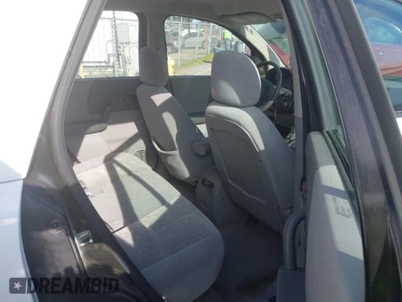 ✅ 2003 Saturn VUE • VIN: 5GZCZ53B13S851633 • Lot: 41562791. Wystawiony na IAAI z przebiegiem 83 567 mil. Bezpłatny archiwum sprzedaży aukcyjnych z USA i szczegółowy raport historii pojazdu na DreamBid. Zdjęcie 8.