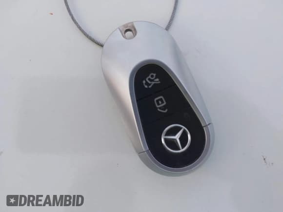 ✅ 2023 Mercedes-Benz C 300 • VIN: W1KAF4HB6PR100017 • Lot: 43599649. Wystawiony na IAAI z przebiegiem 14 163 mil. Bezpłatny archiwum sprzedaży aukcyjnych z USA i szczegółowy raport historii pojazdu na DreamBid. Zdjęcie 11.