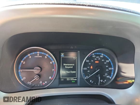 ✅ 2018 Toyota RAV4 XLE • VIN: 2T3RFREV6JW858083 • Лот: 86288115. Опубликован ранее на Copart с пробегом 55 199 миль. Бесплатный доступ к архиву аукционных продаж из США и подробный отчёт об истории автомобиля на DreamBid. Изображение 9.