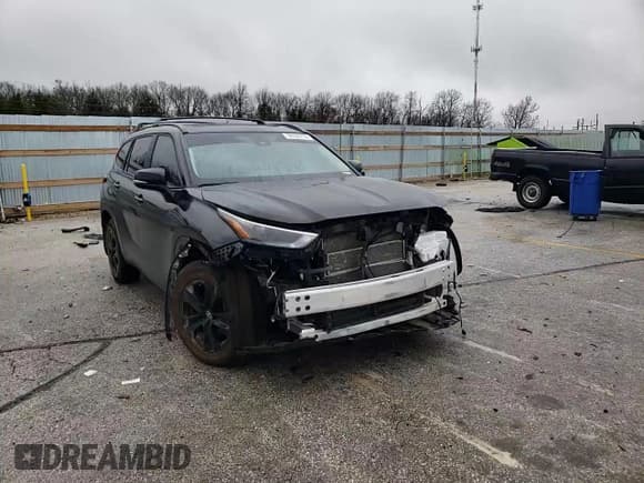 ✅ 2024 Toyota Highlander Hybrid XLE • VIN: 5TDKBRCHXRS144092 • Lot: 86580144. Listed on Copart with 23,798 mi. Free auction sales archive from the USA and detailed vehicle history report at DreamBid. Image 12.