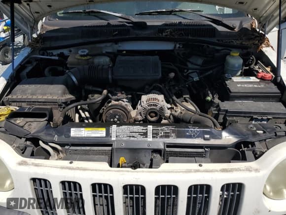 ✅ 2002 Jeep Liberty Sport • VIN: 1J4GK48K42W170619 • Lot: 70095155. Listed on Copart with 101,948 mi. Free auction sales archive from the USA and detailed vehicle history report at DreamBid. Image 12.