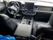 ✅ 2022 Ford Expedition Max XLT • VIN: 1FMJK1HT0NEA66802 • Lot: 61787005. Wystawiony na Copart z przebiegiem Nie podano. Bezpłatny archiwum sprzedaży aukcyjnych z USA i szczegółowy raport historii pojazdu na DreamBid. Zdjęcie 8.