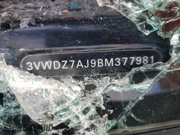 ✅ 2011 Volkswagen Jetta SE • VIN: 3VWDZ7AJ9BM377981 • Лот: 81331385. Опубликован ранее на Copart с пробегом 173 261 миль. Бесплатный доступ к архиву аукционных продаж из США и подробный отчёт об истории автомобиля на DreamBid. Изображение 12.