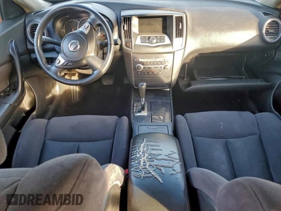 ✅ 2014 Nissan Maxima SV • VIN: 1N4AA5AP2EC466163 • Лот: 95261765. Опубликован ранее на Copart с пробегом Не указан. Бесплатный доступ к архиву аукционных продаж из США и подробный отчёт об истории автомобиля на DreamBid. Изображение 8.