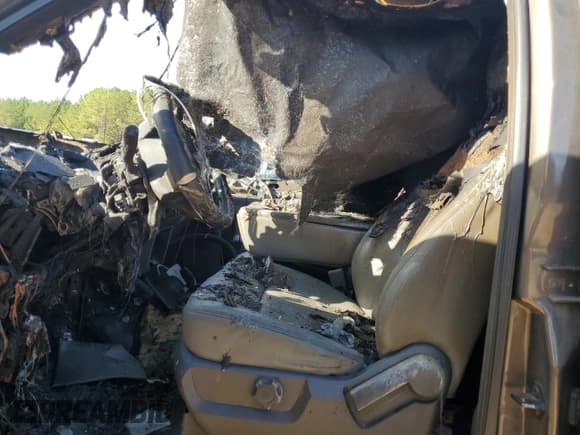 ✅ 2016 Ford F-250 Platinum • VIN: 1FT7W2BT8GEC95023 • Lot: 85001855. Listed on Copart with Not provided. Free auction sales archive from the USA and detailed vehicle history report at DreamBid. Image 7.