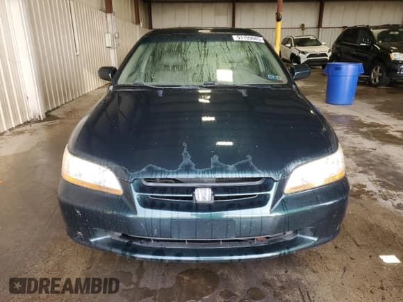 ✅ 1998 Honda Accord EX • VIN: 1HGCG5657WA236898 • Лот: 91199685. Опубликован ранее на Copart с пробегом 219 620 миль. Бесплатный доступ к архиву аукционных продаж из США и подробный отчёт об истории автомобиля на DreamBid. Изображение 5.