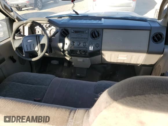 ✅ 2010 Ford F-250 • VIN: 1FTSX2AR4AEA19958 • Lot: 86296244. Listed on Copart with 122,349 mi. Free auction sales archive from the USA and detailed vehicle history report at DreamBid. Image 8.