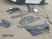 ✅ 2023 Chevrolet Traverse LS • VIN: 1GNERFKW7PJ184445 • Lot: 43142536. Wystawiony na IAAI z przebiegiem 56 715 mil. Bezpłatny archiwum sprzedaży aukcyjnych z USA i szczegółowy raport historii pojazdu na DreamBid. Zdjęcie 11.