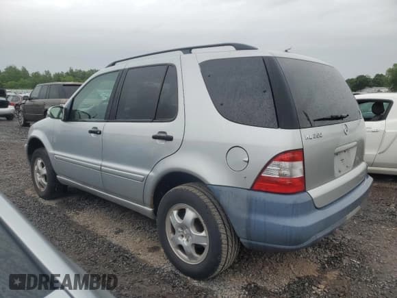 ✅ 2003 Mercedes-Benz M 350 • VIN: 4JGAB57E03A431381 • Лот: 58622905. Опубликован ранее на Copart с пробегом 71 542 миль. Бесплатный доступ к архиву аукционных продаж из США и подробный отчёт об истории автомобиля на DreamBid. Изображение 2.