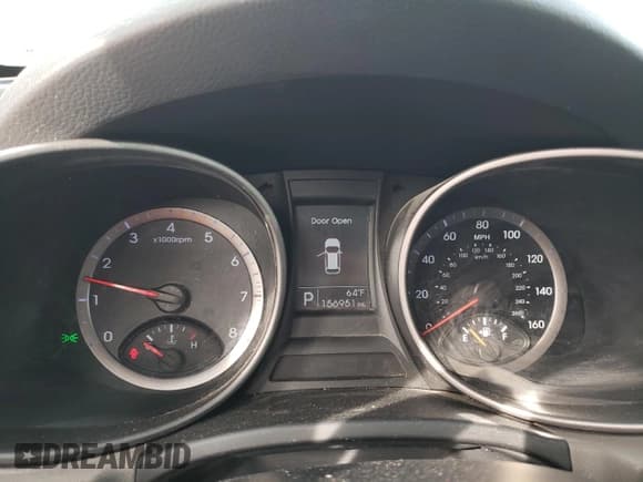 ✅ 2015 Hyundai Santa Fe • VIN: 5XYZTDLB4FG276929 • Лот: 43773384. Опубликован ранее на Copart с пробегом 156 951 миль. Бесплатный доступ к архиву аукционных продаж из США и подробный отчёт об истории автомобиля на DreamBid. Изображение 9.