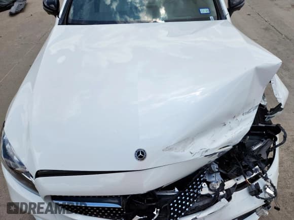 ✅ 2023 Mercedes-Benz C 300 • VIN: W1KWJ8EB5PG128452 • Lot: 64241155. Wystawiony na Copart z przebiegiem 16 972 mil. Bezpłatny archiwum sprzedaży aukcyjnych z USA i szczegółowy raport historii pojazdu na DreamBid. Zdjęcie 11.