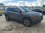 ✅ 2019 Jeep Cherokee Trailhawk Elite • VIN: 1C4PJMBX1KD141930 • Lot: 80255885. Listed on Copart with 137,235 mi. Free auction sales archive from the USA and detailed vehicle history report at DreamBid. Image 4.