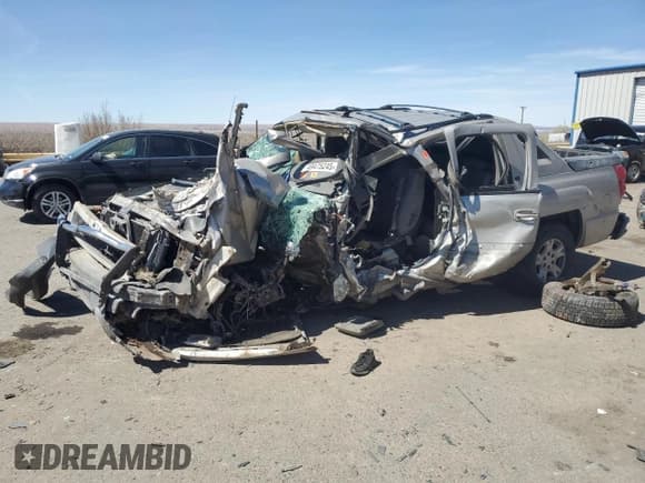 ✅ 2006 Chevrolet Avalanche Z66 • VIN: 3GNEC12Z36G108106 • Лот: 49475245. Опубликован ранее на Copart с пробегом Не указан. Бесплатный доступ к архиву аукционных продаж из США и подробный отчёт об истории автомобиля на DreamBid. Изображение 1.