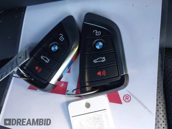 ✅ 2025 BMW X4 xDrive30i • VIN: 5UX33DT06S9X74886 • Lot: 42731054. Listed on IAAI with 7,278 mi. Free auction sales archive from the USA and detailed vehicle history report at DreamBid. Image 11.