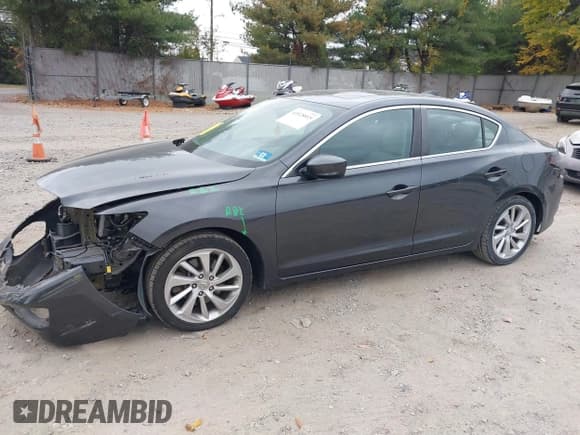 ✅ 2016 Acura ILX • VIN: 19UDE2F3XGA011612 • Lot: 43528815. Listed on IAAI with 48,050 mi. Free auction sales archive from the USA and detailed vehicle history report at DreamBid. Image 2.