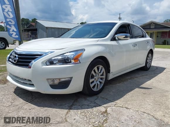 ✅ 2015 Nissan Altima SV • VIN: 1N4AL3AP9FC280877 • Lot: 43079625. Listed on IAAI with 189,639 mi. Free auction sales archive from the USA and detailed vehicle history report at DreamBid. Image 2.