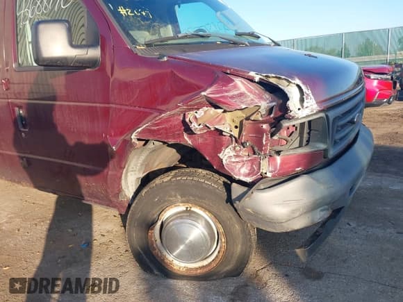 ✅ 2006 Ford Econoline Cargo • VIN: 1FTNE24L66HA72273 • Лот: 43688770. Опубликован ранее на IAAI с пробегом 87 750 миль. Бесплатный доступ к архиву аукционных продаж из США и подробный отчёт об истории автомобиля на DreamBid. Изображение 6.