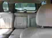 2001 Chevrolet Tahoe LT z VIN 1GNEC13T21J149182, wystawiony jako Copart lot #70359615 z przebiegiem Nie podano mil oraz Nie do naprawy • Non repairable. Historia ofert i sprzedaży dostępna na DreamBid. Obrazek 10.