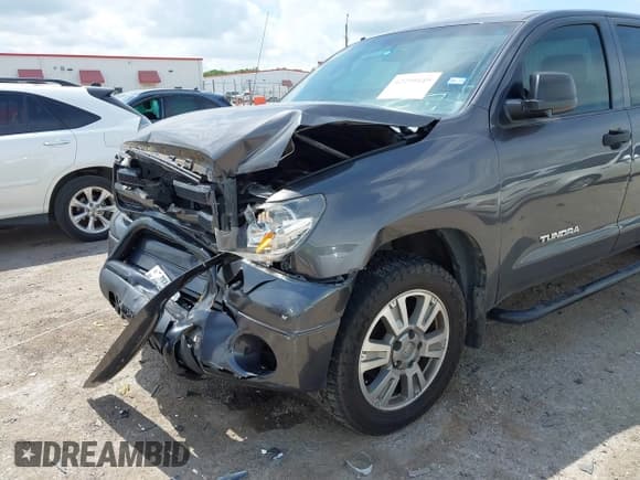 ✅ 2012 Toyota Tundra • VIN: 5TFRM5F19CX044180 • Lot: 42499149. Wystawiony na IAAI z przebiegiem 165 662 mil. Bezpłatny archiwum sprzedaży aukcyjnych z USA i szczegółowy raport historii pojazdu na DreamBid. Zdjęcie 6.