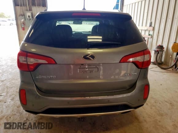 ✅ 2015 Kia Sorento SX Limited • VIN: 5XYKWDA75FG589401 • Lot: 64964495. Listed on Copart with 111,919 mi. Free auction sales archive from the USA and detailed vehicle history report at DreamBid. Image 6.