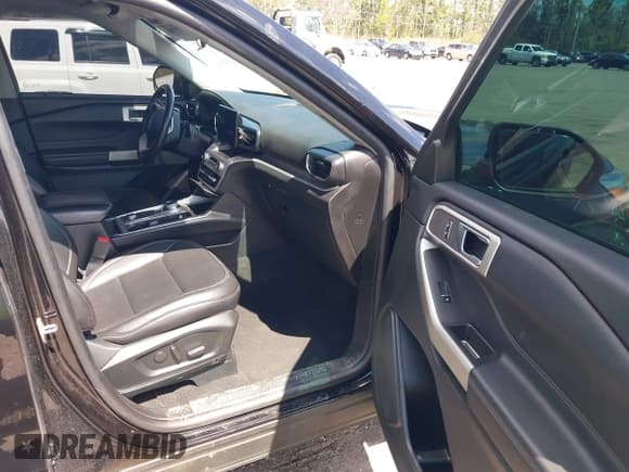 ✅ 2023 Ford Explorer XLT • VIN: 1FMSK8DH4PGB28286 • Лот: 43270004. Опубликован ранее на IAAI с пробегом 46 831 миль. Бесплатный доступ к архиву аукционных продаж из США и подробный отчёт об истории автомобиля на DreamBid. Изображение 5.