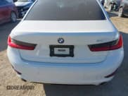 ✅ 2021 BMW 3 Series 330i • VIN: 3MW5R1J01M8B63507 • Лот: 43442253. Опубликован ранее на IAAI с пробегом 33 577 миль. Бесплатный доступ к архиву аукционных продаж из США и подробный отчёт об истории автомобиля на DreamBid. Изображение 17.