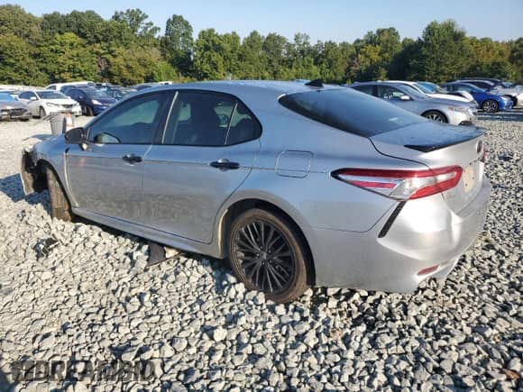 2020 Toyota Camry SE with VIN 4T1G11AK4LU309190, listed as a Copart auction lot 69571025 with 144,972 mi miles and Salvage title. Bid and sale history available at DreamBid. Image 2.