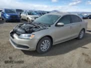 ✅ 2013 Volkswagen Jetta SE • VIN: 3VWDX7AJ2DM254273 • Lot: 49762265. Wystawiony na Copart z przebiegiem 135 012 mil. Bezpłatny archiwum sprzedaży aukcyjnych z USA i szczegółowy raport historii pojazdu na DreamBid. Zdjęcie 1.