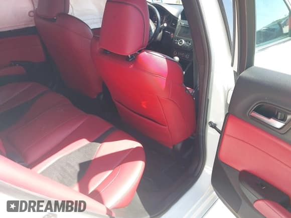 ✅ 2019 Acura ILX Premium • VIN: 19UDE2F80KA012465 • Лот: 43047160. Опубликован ранее на IAAI с пробегом 91 487 миль. Бесплатный доступ к архиву аукционных продаж из США и подробный отчёт об истории автомобиля на DreamBid. Изображение 8.