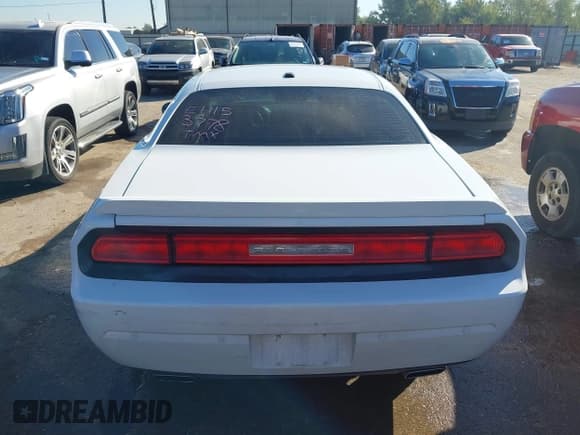 ✅ 2014 Dodge Challenger SXT • VIN: 2C3CDYAG1EH153778 • Лот: 43589521. Опубликован ранее на IAAI с пробегом 185 848 миль. Бесплатный доступ к архиву аукционных продаж из США и подробный отчёт об истории автомобиля на DreamBid. Изображение 16.