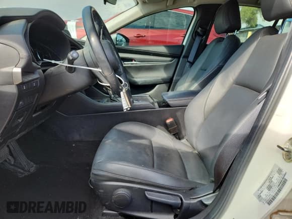 ✅ 2022 Mazda 3 Select • VIN: 3MZBPABL4NM310008 • Lot: 86147945. Wystawiony na Copart z przebiegiem 25 462 mil. Bezpłatny archiwum sprzedaży aukcyjnych z USA i szczegółowy raport historii pojazdu na DreamBid. Zdjęcie 7.