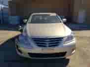2010 Hyundai Genesis z VIN KMHGC4DE7AU095651, wystawiony jako Copart lot #77792754 z przebiegiem 61 467 mil mil oraz Szkoda całkowita • Salvage title. Historia ofert i sprzedaży dostępna na DreamBid. Obrazek 5.