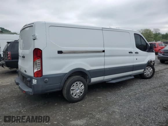 ✅ 2017 Ford Transit • VIN: 1FTYR2YM2HKB51983 • Lot: 56053945. Wystawiony na Copart z przebiegiem 143 786 mil. Bezpłatny archiwum sprzedaży aukcyjnych z USA i szczegółowy raport historii pojazdu na DreamBid. Zdjęcie 3.