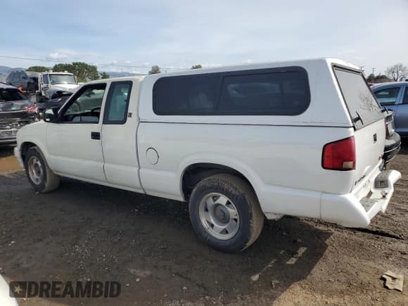 ✅ 1997 GMC Sonoma SLS • VIN: 1GTCS19X7V8517253 • Lot: 43829035. Wystawiony na Copart z przebiegiem 102 976 mil. Bezpłatny archiwum sprzedaży aukcyjnych z USA i szczegółowy raport historii pojazdu na DreamBid. Zdjęcie 2.
