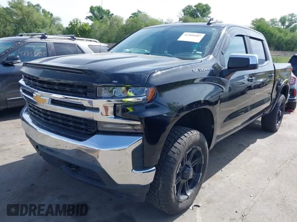 ✅ 2020 Chevrolet Silverado 1500 LT • VIN: 1GCUYDED1LZ102064 • Lot: 42368487. Listed on IAAI with 38,378 mi. Free auction sales archive from the USA and detailed vehicle history report at DreamBid. Image 18.