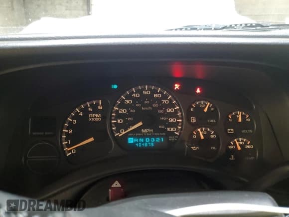 ✅ 2002 Chevrolet Suburban LS • VIN: 3GNFK16Z62G196208 • Лот: 84860674. Опубликован ранее на Copart с пробегом 404 879 миль. Бесплатный доступ к архиву аукционных продаж из США и подробный отчёт об истории автомобиля на DreamBid. Изображение 9.