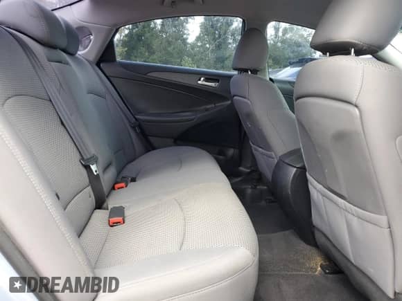 2012 Hyundai Sonata GLS with VIN 5NPEB4AC1CH319883, listed as a Copart auction lot 84568685 with 206,517 mi miles and Salvage title. Bid and sale history available at DreamBid. Image 10.