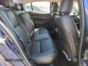 ✅ 2022 Mazda 3 Select • VIN: 3MZBPABL1NM314176 • Lot: 71789185. Wystawiony na Copart z przebiegiem 39 041 mil. Bezpłatny archiwum sprzedaży aukcyjnych z USA i szczegółowy raport historii pojazdu na DreamBid. Zdjęcie 10.
