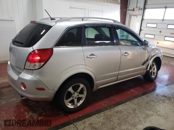 ✅ 2012 Chevrolet Captiva Sport LTZ • VIN: 3GNFL4E57CS647562 • Lot: 48109685. Wystawiony na Copart z przebiegiem 168 610 mil. Bezpłatny archiwum sprzedaży aukcyjnych z USA i szczegółowy raport historii pojazdu na DreamBid. Zdjęcie 3.