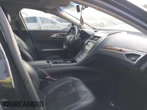 ✅ 2014 Lincoln MKZ Hybrid • VIN: 3LN6L2LU3ER805182 • Лот: 43843166. Опубликован ранее на IAAI с пробегом 258 583 миль. Бесплатный доступ к архиву аукционных продаж из США и подробный отчёт об истории автомобиля на DreamBid. Изображение 5.