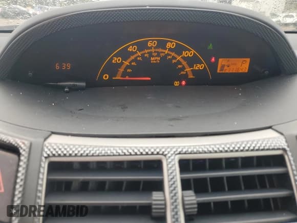 ✅ 2009 Toyota Yaris • VIN: JTDJT903295249913 • Lot: 90625645. Listed on Copart with 111,643 mi. Free auction sales archive from the USA and detailed vehicle history report at DreamBid. Image 9.