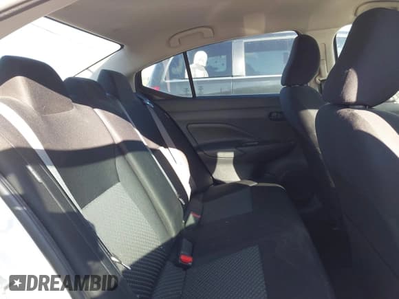 ✅ 2020 Nissan Versa S • VIN: 3N1CN8DV9LL834734 • Lot: 43336074. Wystawiony na IAAI z przebiegiem 162 686 mil. Bezpłatny archiwum sprzedaży aukcyjnych z USA i szczegółowy raport historii pojazdu na DreamBid. Zdjęcie 8.