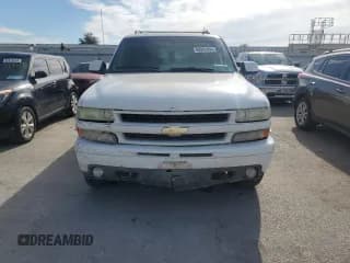 ✅ 2002 Chevrolet Suburban Z71 • VIN: 3GNFK16Z12G270537 • Lot: 69942434. Wystawiony na Copart z przebiegiem 230 581 mil. Bezpłatny archiwum sprzedaży aukcyjnych z USA i szczegółowy raport historii pojazdu na DreamBid. Zdjęcie 5.