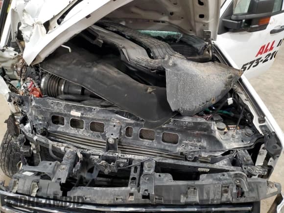 ✅ 2017 Chevrolet Silverado 2500HD Work Truck • VIN: 1GC1KUEY5HF110331 • Lot: 44001645. Wystawiony na Copart z przebiegiem Nie podano. Bezpłatny archiwum sprzedaży aukcyjnych z USA i szczegółowy raport historii pojazdu na DreamBid. Zdjęcie 11.