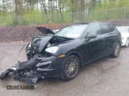 ✅ 2014 Porsche Cayenne S • VIN: WP1AB2A25ELA59365 • Lot: 42233940. Wystawiony na IAAI z przebiegiem 76 454 mil. Bezpłatny archiwum sprzedaży aukcyjnych z USA i szczegółowy raport historii pojazdu na DreamBid. Zdjęcie 17.