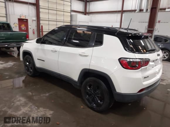 ✅ 2019 Jeep Compass Latitude • VIN: 3C4NJDBB2KT616748 • Lot: 43093628. Listed on IAAI with 87,538 mi. Free auction sales archive from the USA and detailed vehicle history report at DreamBid. Image 3.