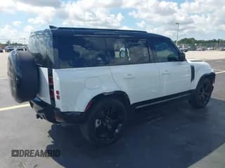 ✅ 2024 Land Rover Defender X-Dynamic SE • VIN: SALE27EU1R2343155 • Lot: 43491609. Wystawiony na IAAI z przebiegiem 18 759 mil. Bezpłatny archiwum sprzedaży aukcyjnych z USA i szczegółowy raport historii pojazdu na DreamBid. Zdjęcie 4.