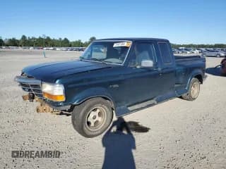 ✅ 1994 Ford F-150 • VIN: 1FTEX15H6RKB90443 • Lot: 75481384. Listed on Copart with 136,168 mi. Free auction sales archive from the USA and detailed vehicle history report at DreamBid. Image 1.